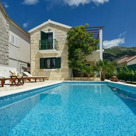 Ctom192/ Holiday With Private Pool